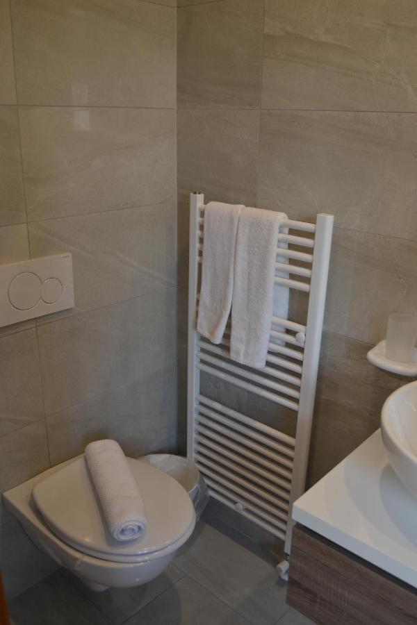 Casa Yoghi Hotell Cadenazzo Eksteriør bilde